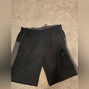 Men’s black adidas shorts size large